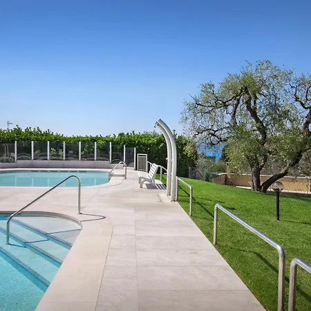 Lisi With Pool Вилла Бардолино